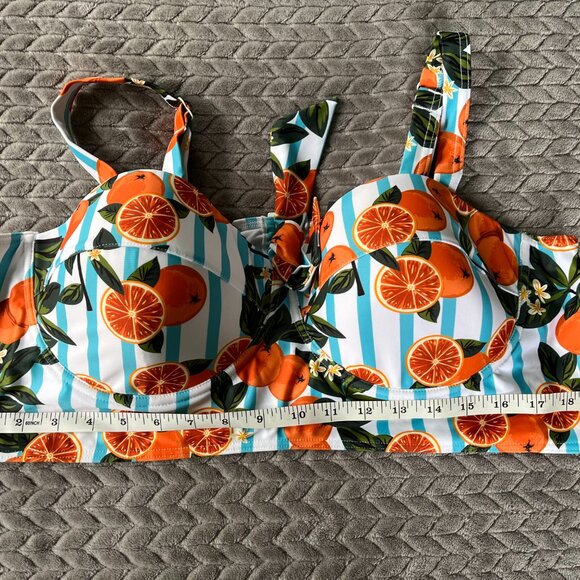 Modcloth x Collectif The Doris Bikini Top Plus size - Picture 5 of 5